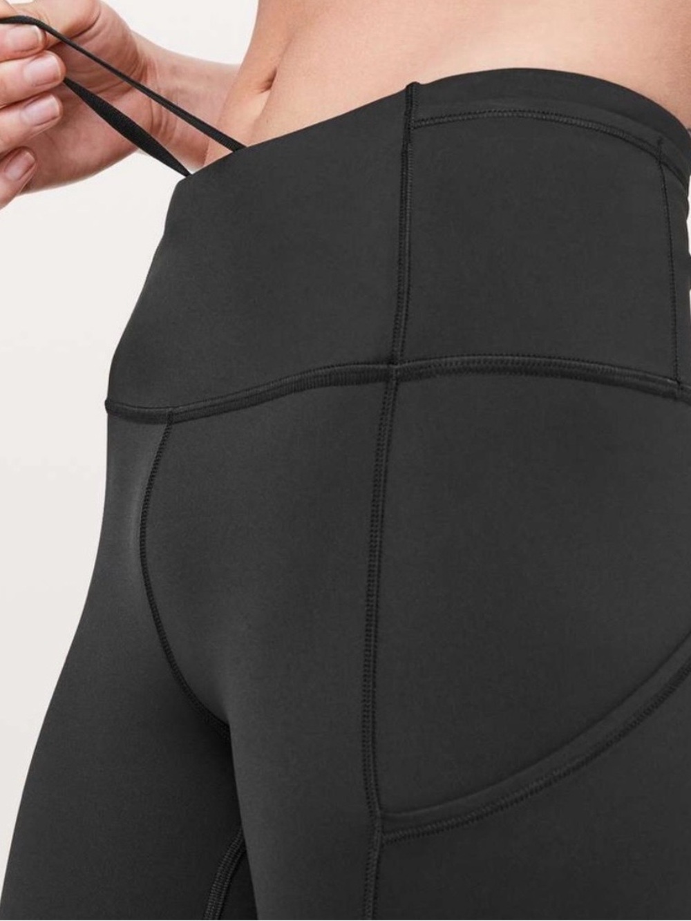 Lululemon Black Fast and Free Running Pocket Leggings - size 6 - Picture 2 of 4